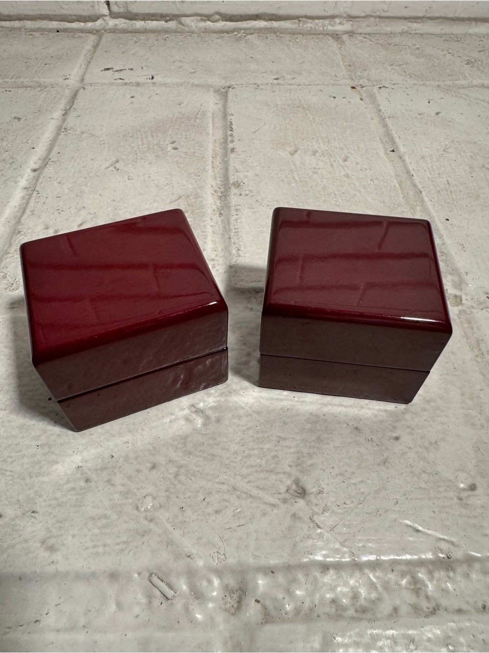 Set of 2 Sturdy Glossy Mahogany-like finish Ring Presentation Boxes 2.5" x 2.25" - Picture 5 of 10